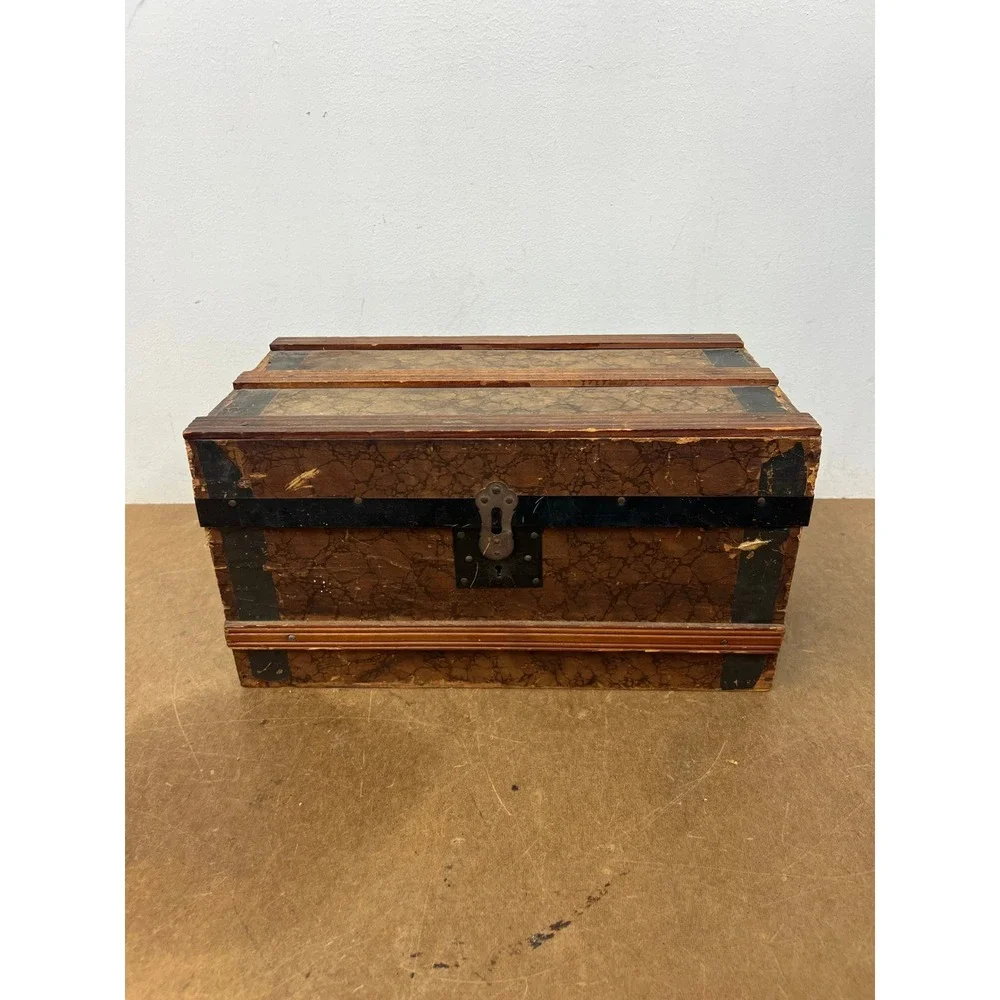 Antique Dollhouse Steamer Trunk w Tray Miniature Wood Slat Chest Vintage Box Old
